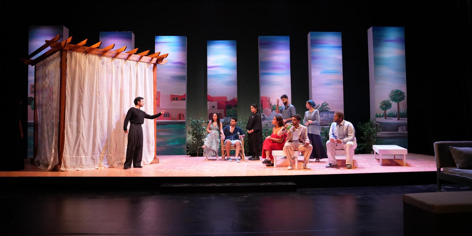 stage scene from bin el maya wel hawa